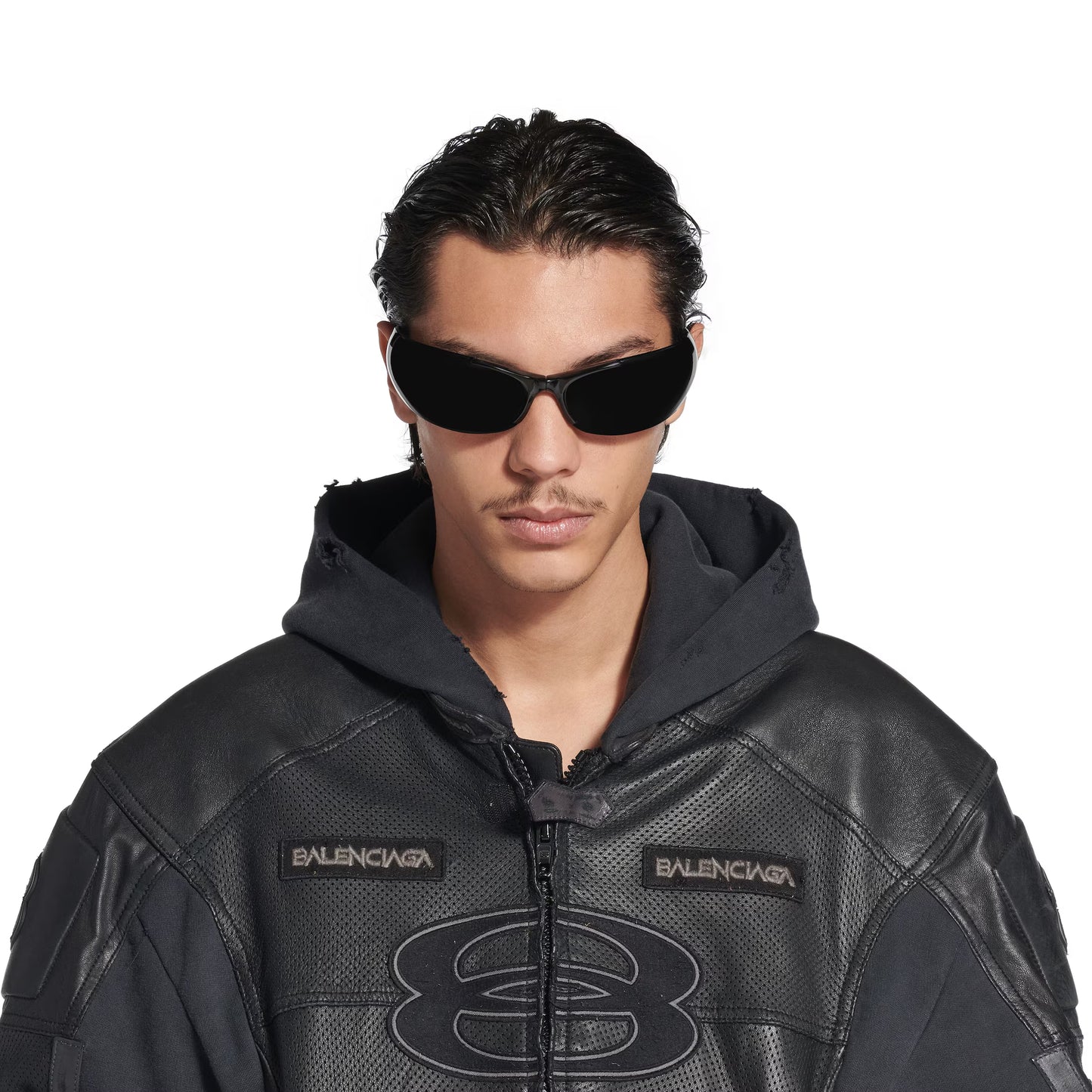 Afterhour Oval Sunglasses in Black